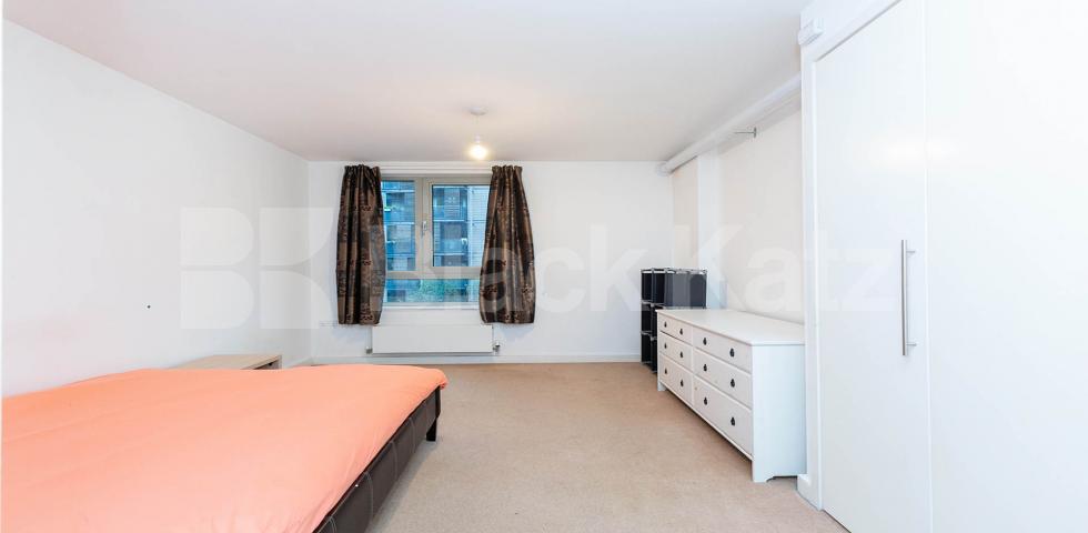 			2 Bedroom, 1 bath, 1 reception Apartment			 Eden Grove N7, HOLLOWAY N7